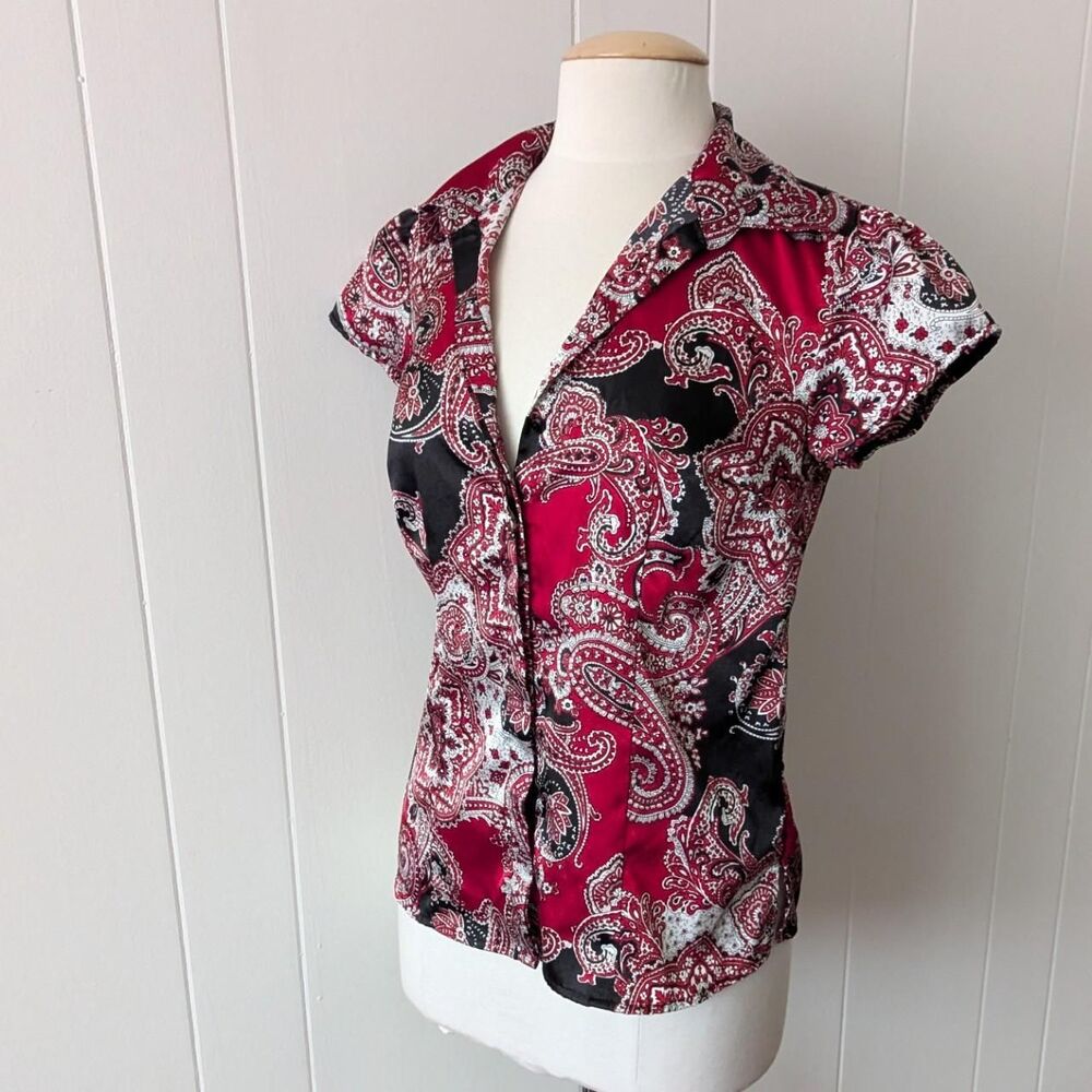 Red Paisley Bandana Print Vintage Short Sleeve Button Down Shirt by Cato Size S